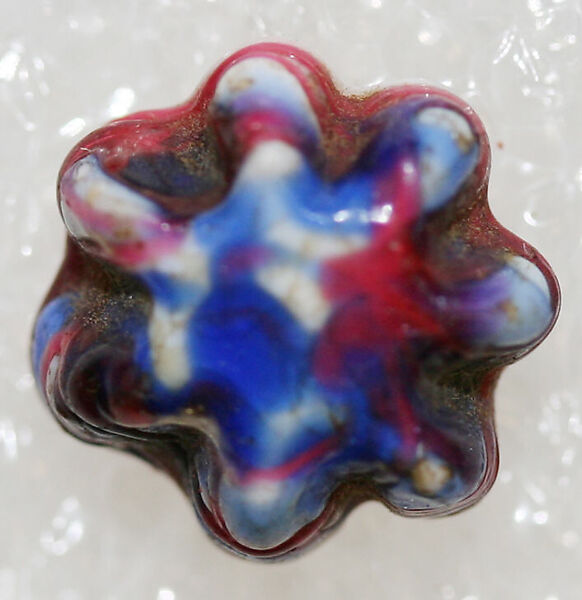 Button, glass, American or European