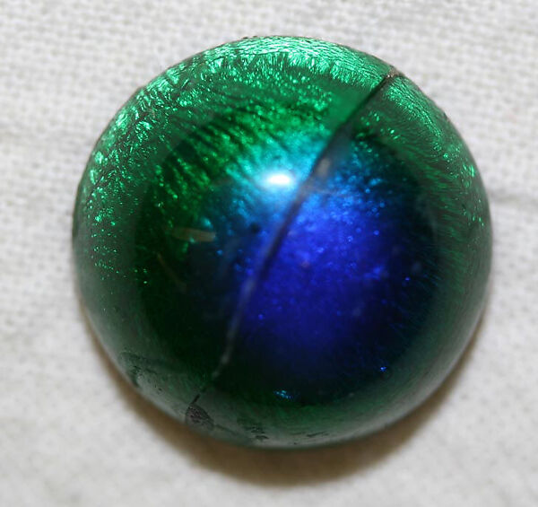 Button, glass, American or European