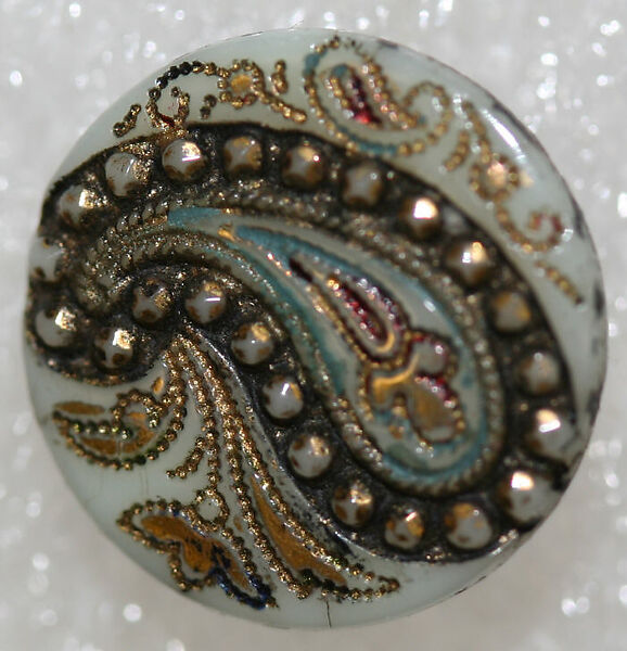 Button, glass, American or European