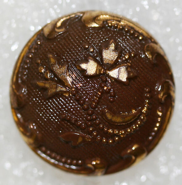 Button, glass, American or European