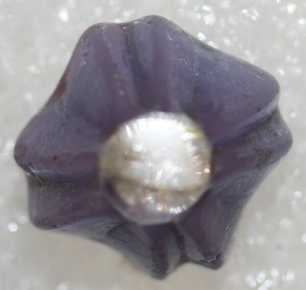 Button, glass, American or European