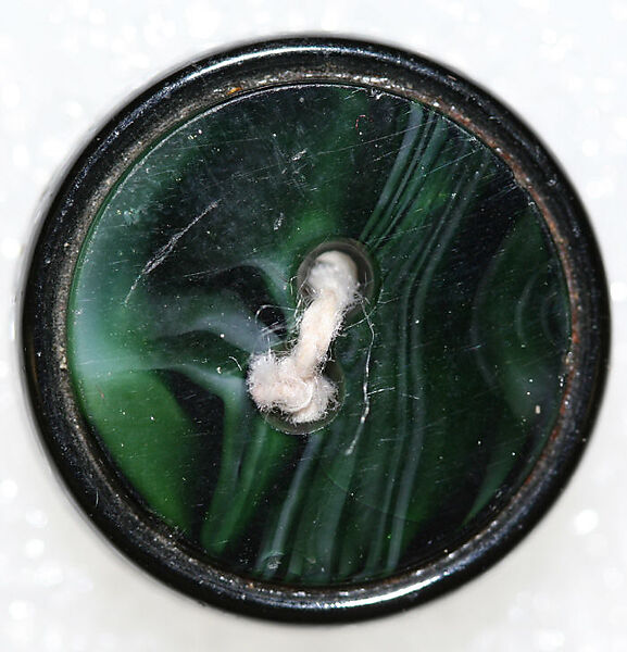 Button, glass, American or European