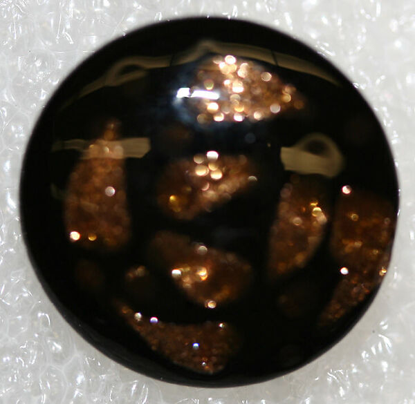Button, glass, American or European
