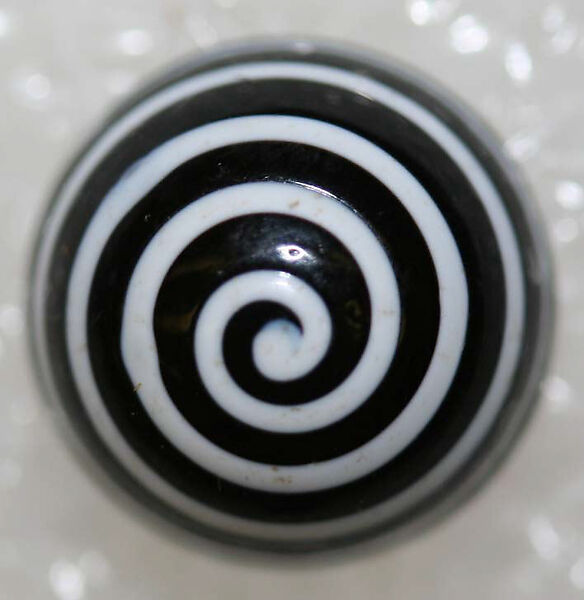 Button, glass, American or European