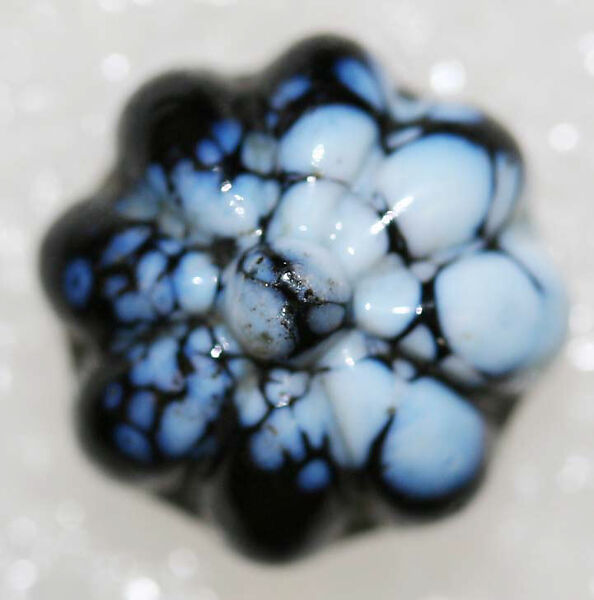 Button, glass, American or European