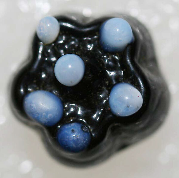 Button, glass, American or European