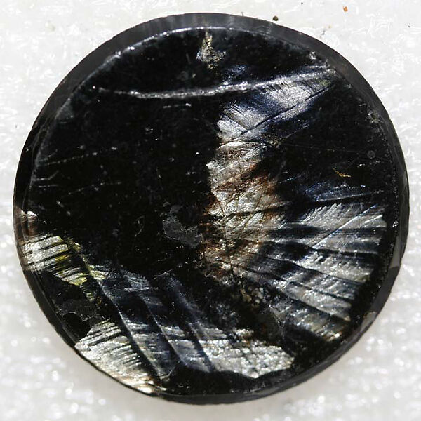 Button, glass, American or European