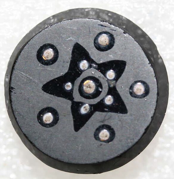Button, glass, American or European