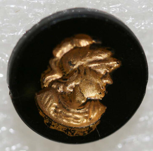 Button, glass, American or European