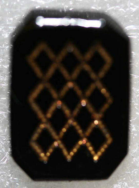 Button, glass, American or European