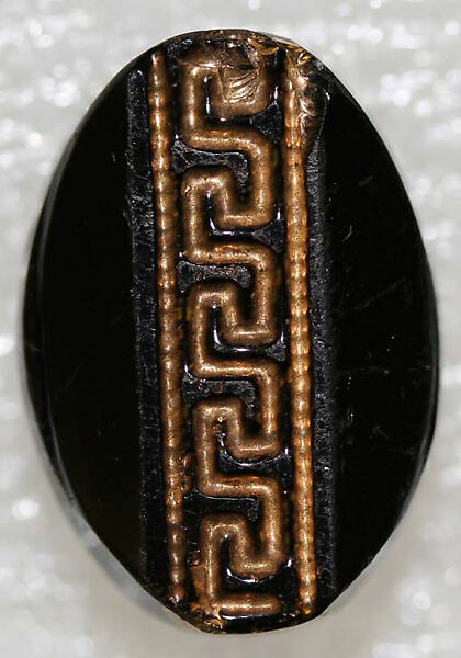 Button, glass, American or European