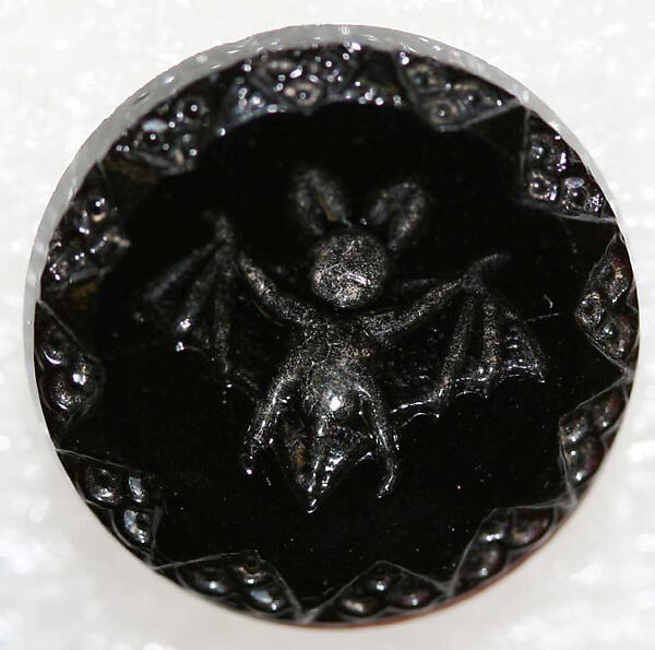 Button, glass, American or European