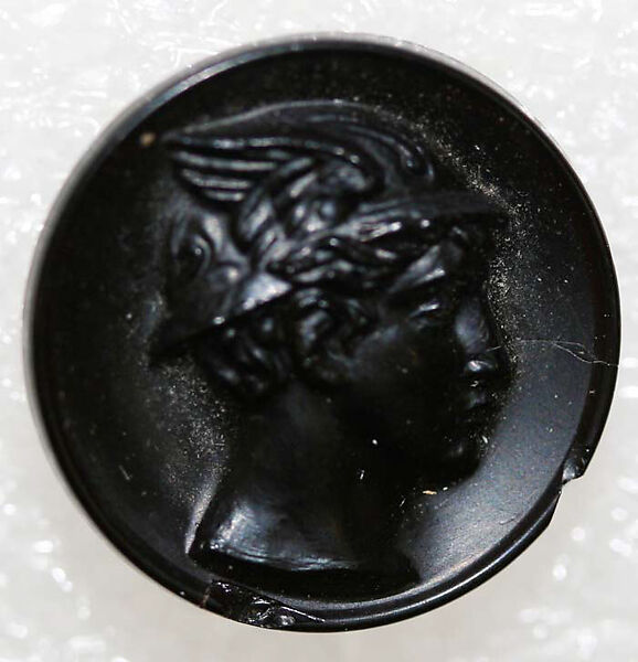 Button, glass, American or European