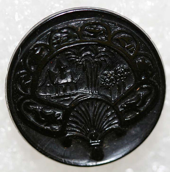 Button, glass, American or European