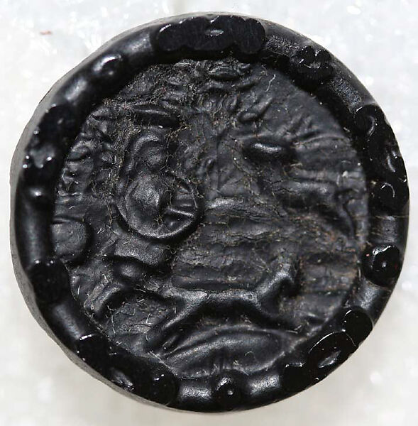 Button, glass, American or European