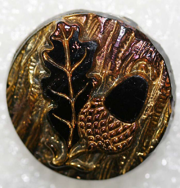 Button, glass, American or European