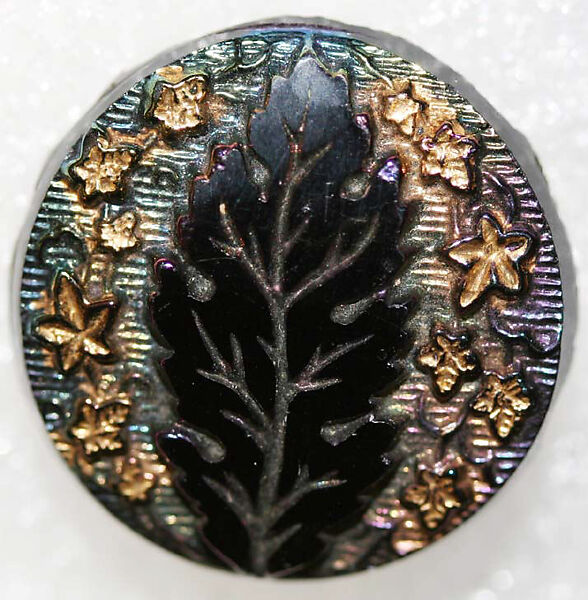 Button, glass, American or European