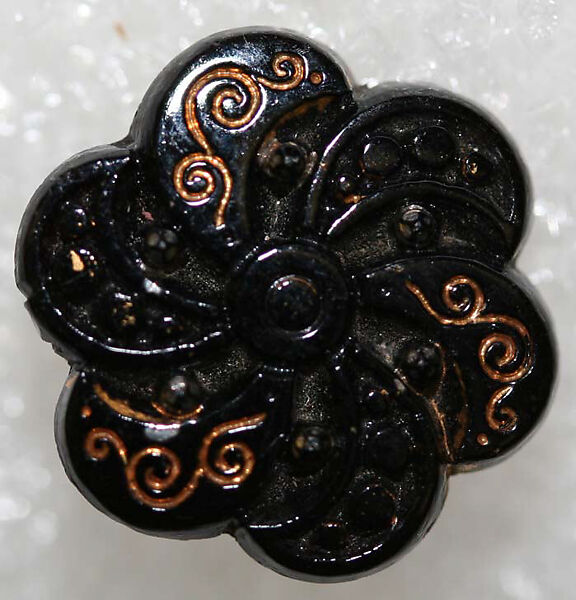 Button, glass, American or European