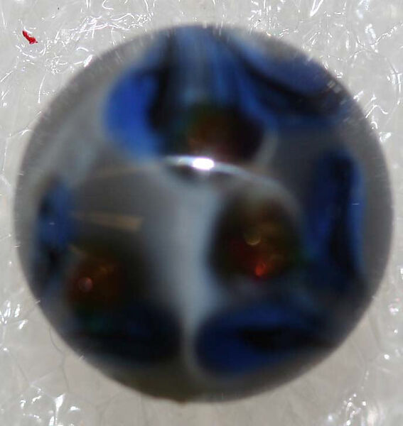 Button, glass, American or European