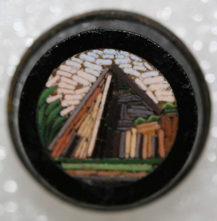 Button, mosaic, Italian