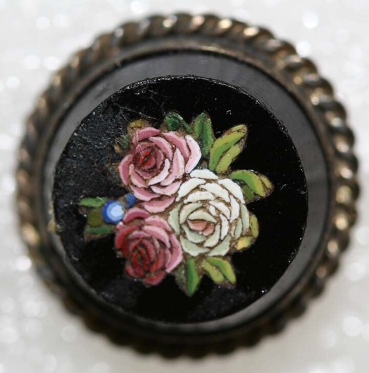 Button, mosaic, Italian