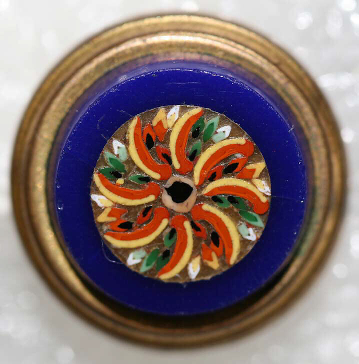 Button, mosaic, Italian