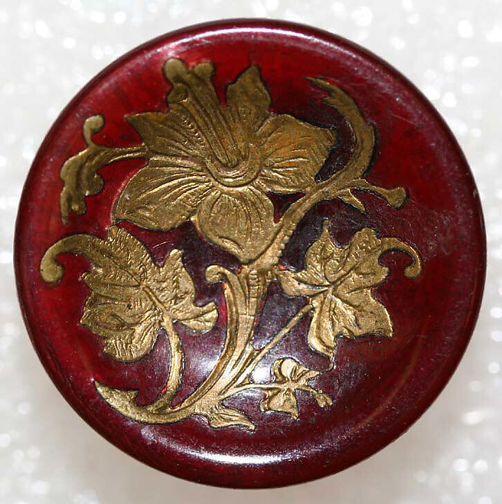 Button, horn, mother-of-pearl, paper, metal, British