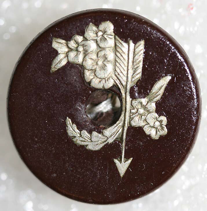 Button, horn, mother-of-pearl, paper, metal, British