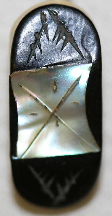 Button, horn, mother-of-pearl, paper, metal, British