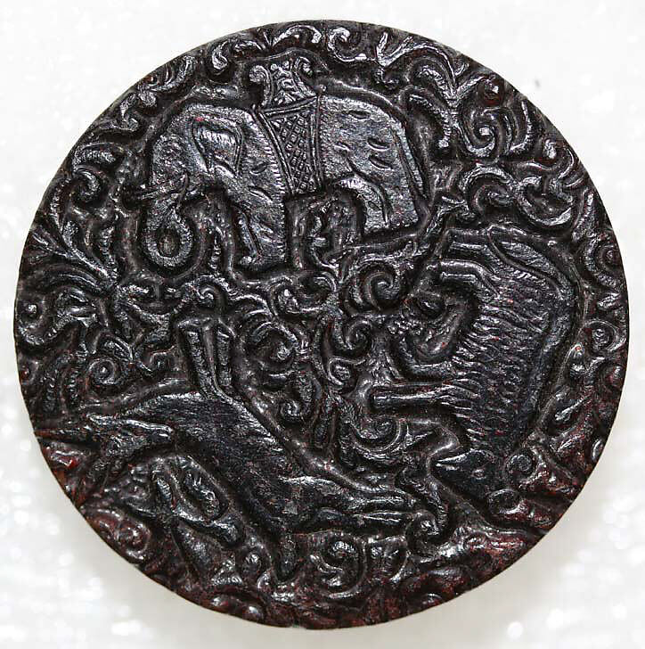 Button, horn, British