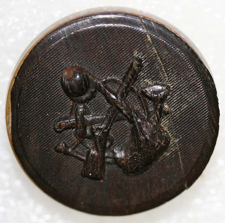 Button, horn, British