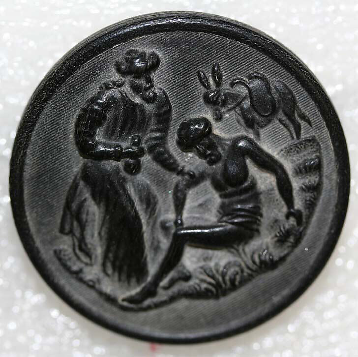 Button, horn, British