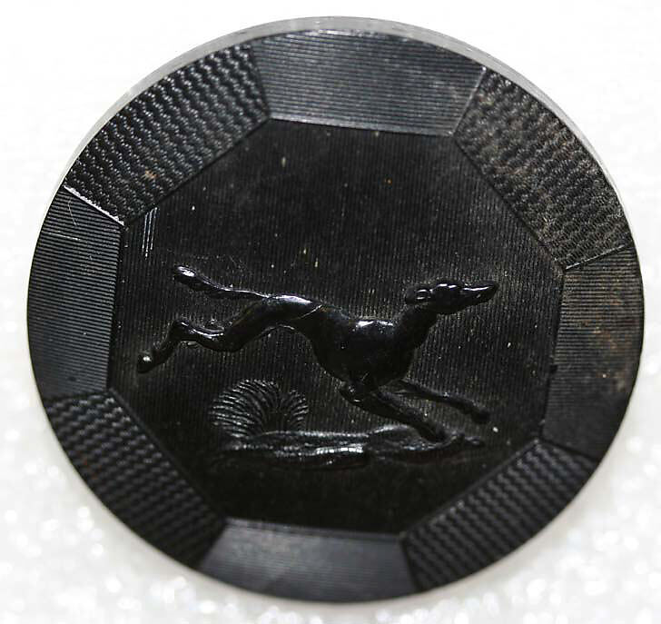 Button, horn, British