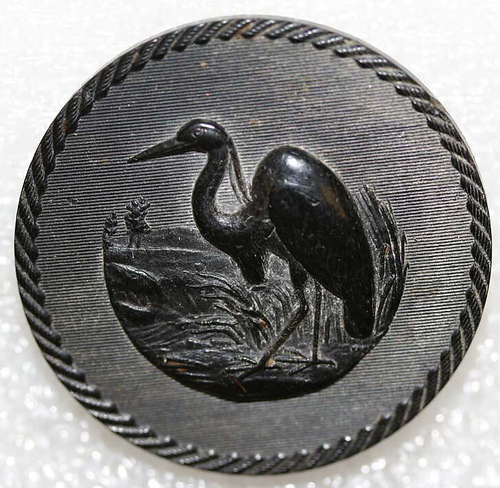 Button, horn, British