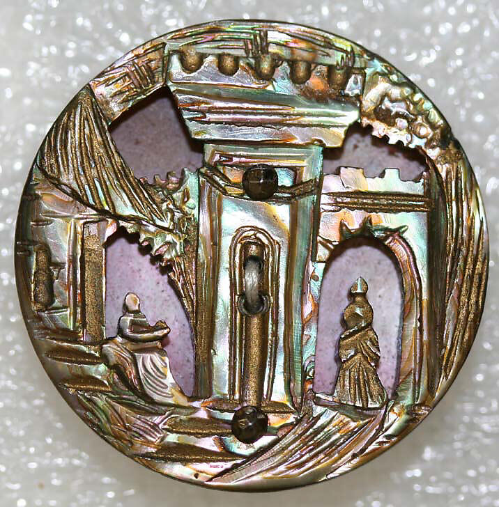 Button, mother-of-pearl, American or European