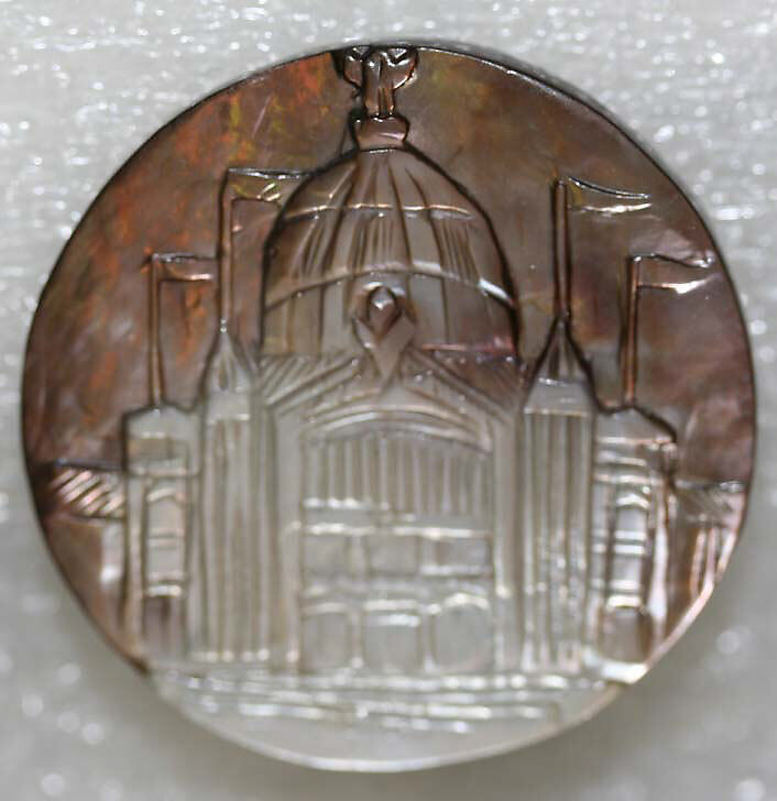 Button, mother-of-pearl, American or European