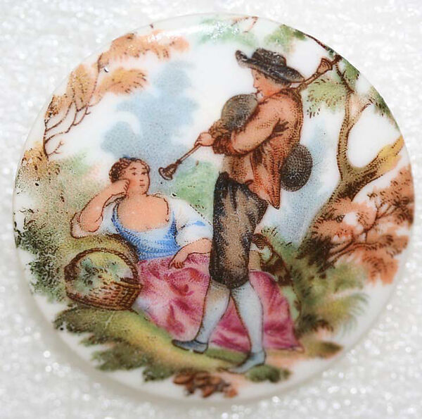 Button, porcelain, American or European
