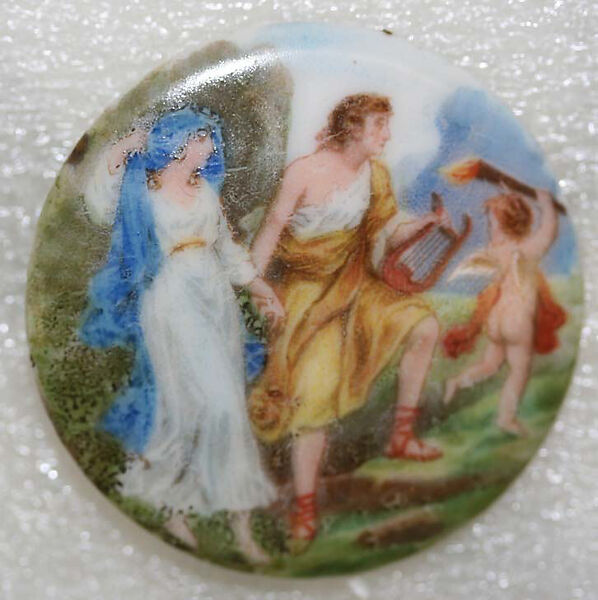 Button, porcelain, American or European