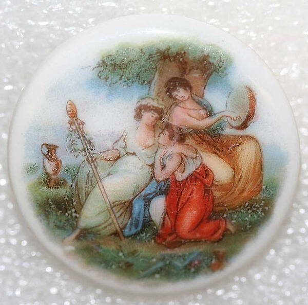 Button, porcelain, American or European