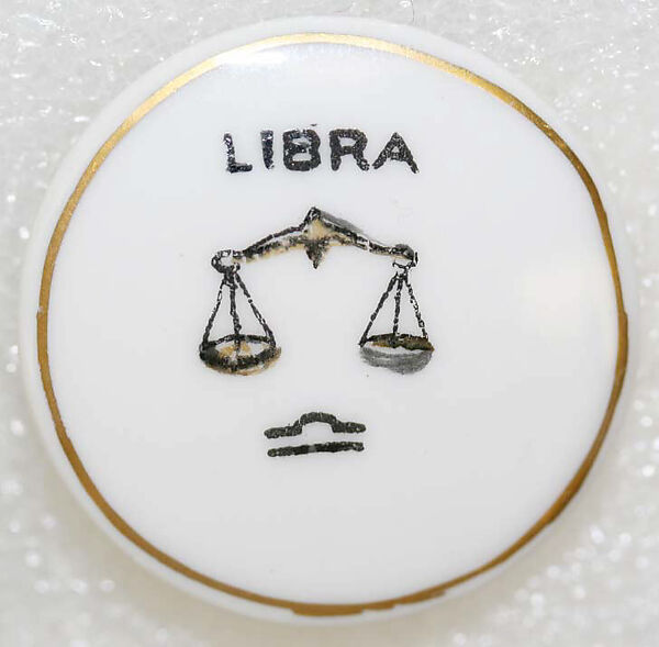 Button, porcelain, American or European