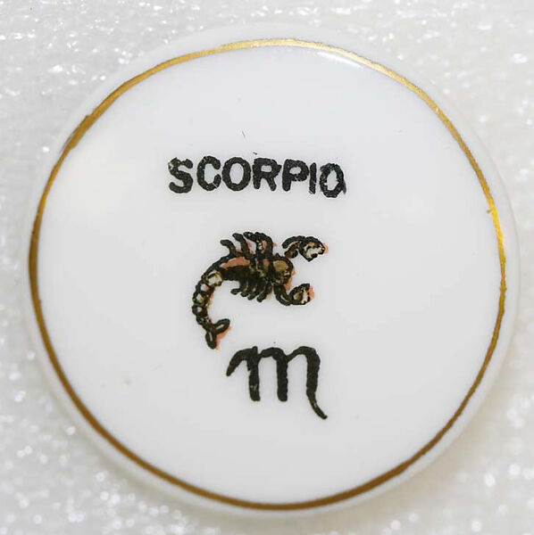 Button, porcelain, American or European