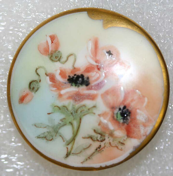 Button, porcelain, American or European