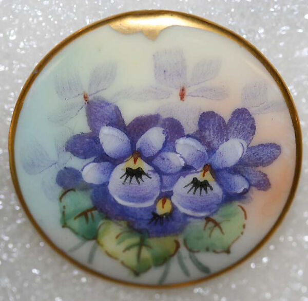 Button, porcelain, American or European