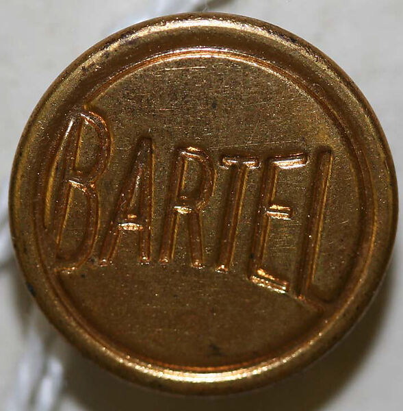 Button, metal, American or European