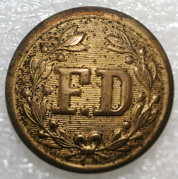 Button, metal, American or European