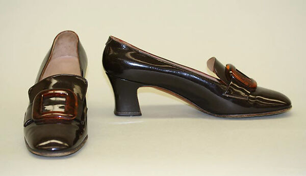 Pumps, leather, plastic (vinyl), Italian 