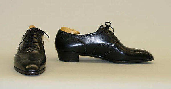 Oxfords, leather, wood, plastic, British 