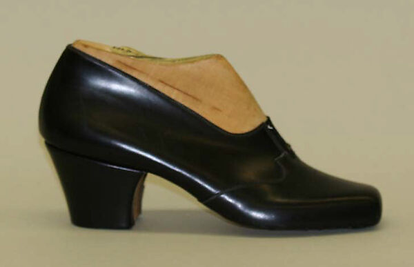 Shoes, leather, American