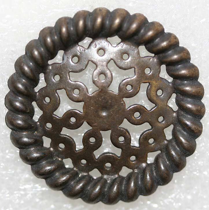 Button, metal, American or European