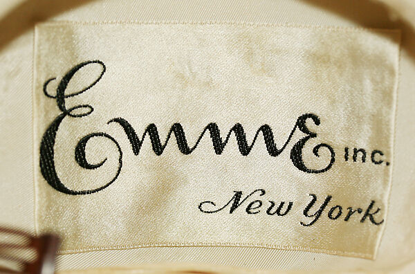 Hat, Emme, Inc., paper, American
